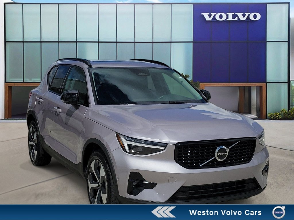 2026 Volvo XC40