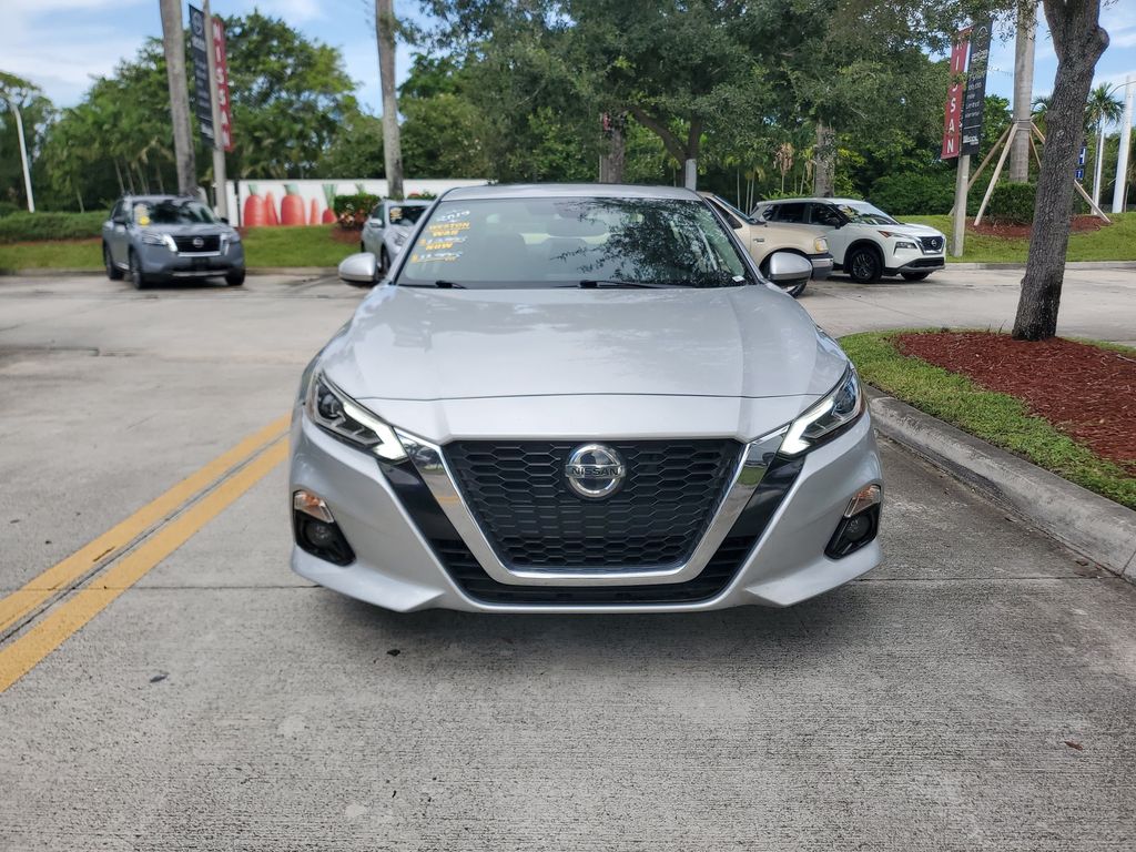 Used 2019 Nissan Altima SL with VIN 1N4BL4EV0KC144330 for sale in Davie, FL