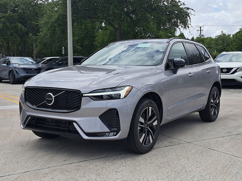 New 2026 Volvo XC60 B5 Core SUV