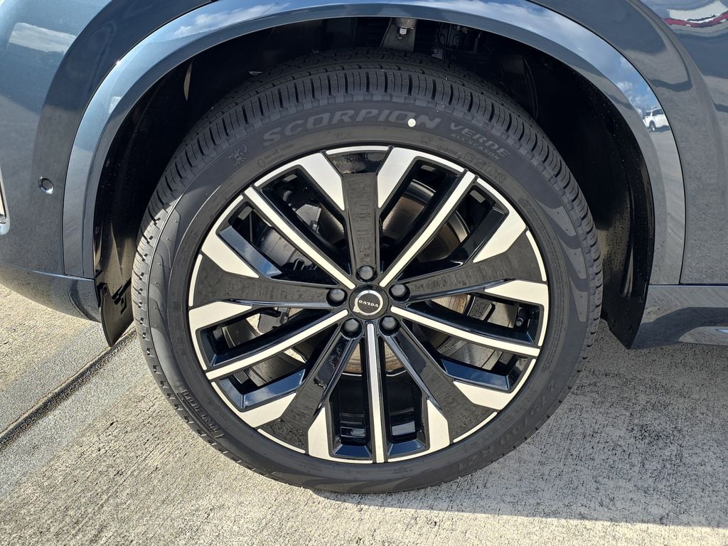 New 2026 Volvo XC90 B6 Ultra 7-Seater SUV