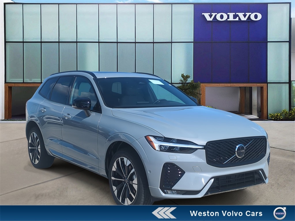 2026 Volvo XC60 Plus's photo