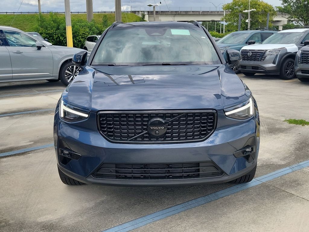New 2026 Volvo XC40 B5 Ultra Black Edition SUV