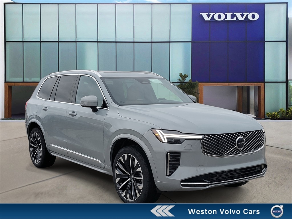 New 2026 Volvo XC90 plug-in hybrid T8 Core SUV