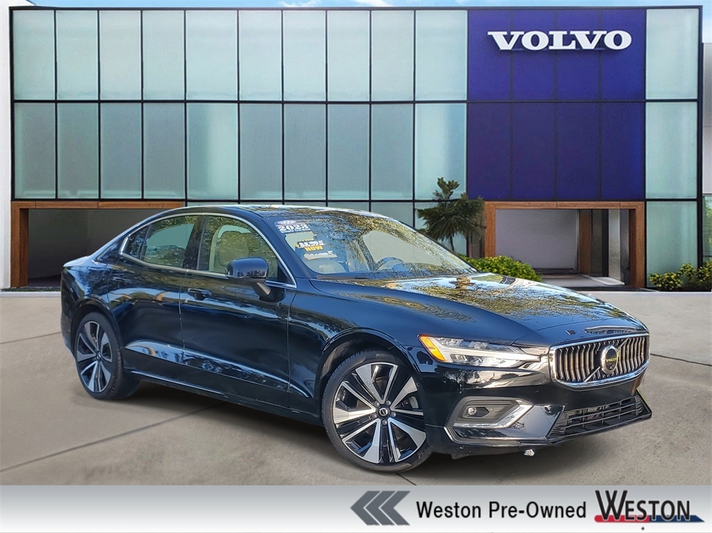 2023 Volvo S60 Sedan 