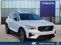 2026 Volvo XC40 B4 Core FWD SUV T874262