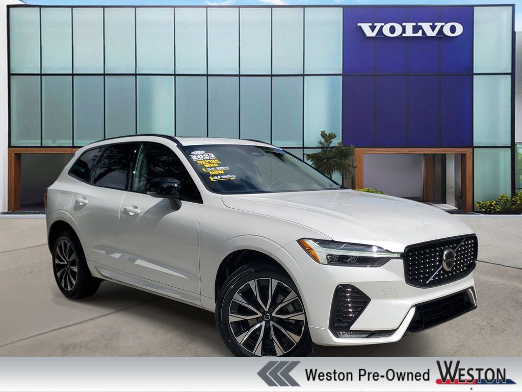 2024 Volvo XC60 B5 Core Dark Theme AWD's photo