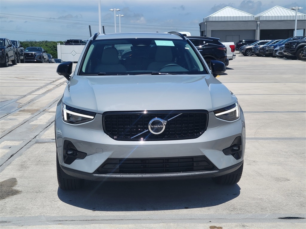 New 2026 Volvo XC40 B5 Plus SUV
