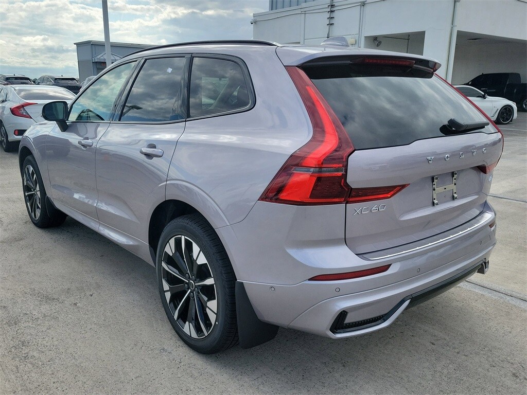 New 2026 Volvo XC60 B5 Plus SUV