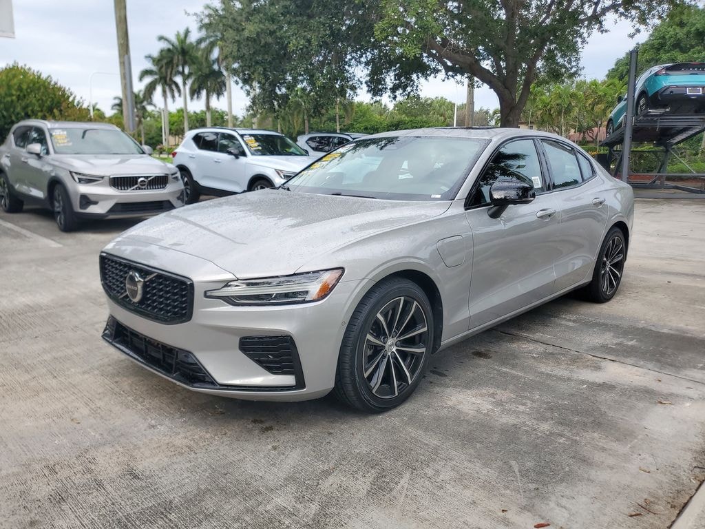 Certified 2023 Volvo S60 Recharge Plug-In Hybrid T8 Plus Dark Theme Sedan