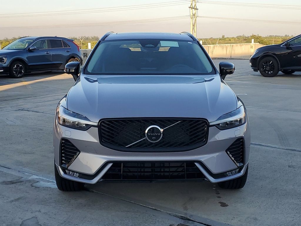 New 2026 Volvo XC60 B5 Plus SUV