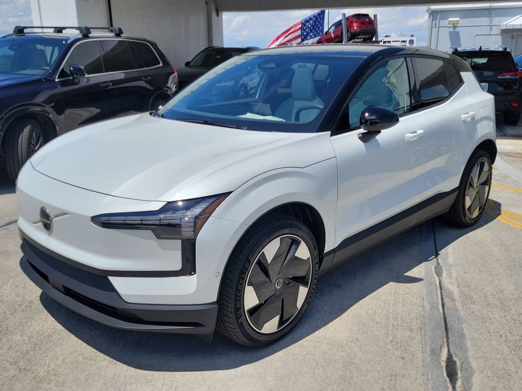 New 2026 Volvo EX30 Twin Motor Ultra SUV