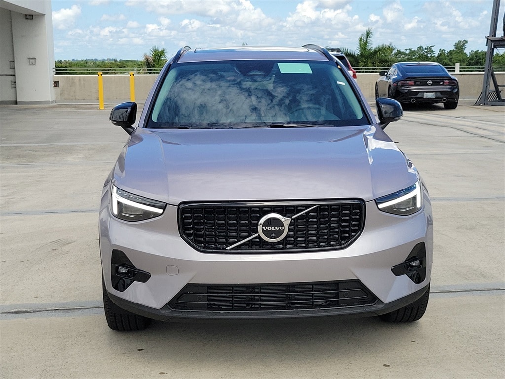 New 2026 Volvo XC40 B4 Plus SUV