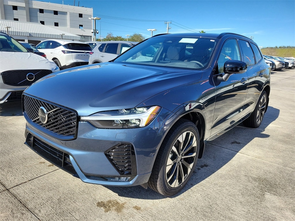 New 2026 Volvo XC60 B5 Plus SUV