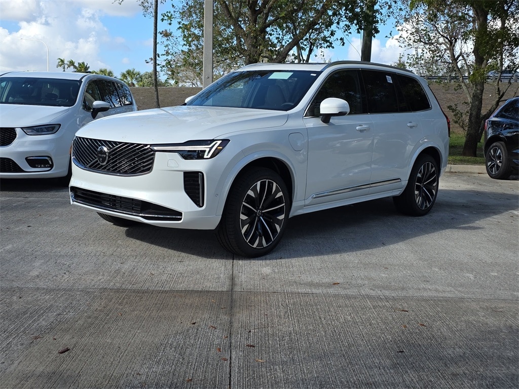 New 2026 Volvo XC90 plug-in hybrid T8 Plus 7-Seater SUV