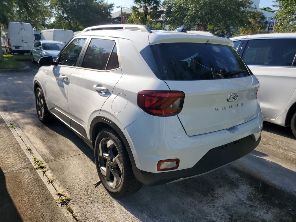 Used 2021 Hyundai Venue SEL SUV
