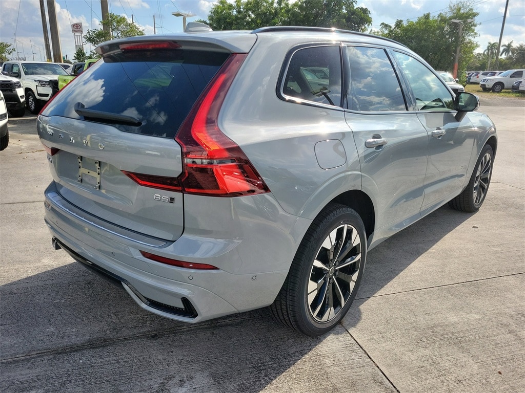 New 2026 Volvo XC60 B5 Plus SUV