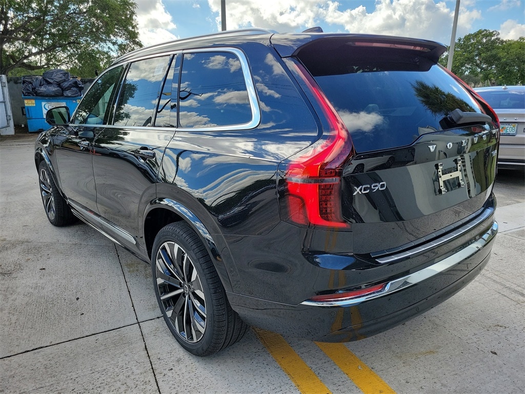New 2026 Volvo XC90 plug-in hybrid T8 Ultra 7-Seater SUV
