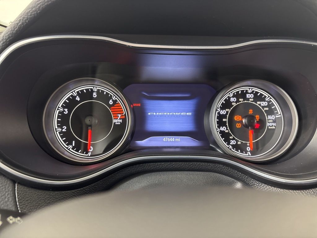 Thumbnail: 2023 Jeep Cherokee - 23