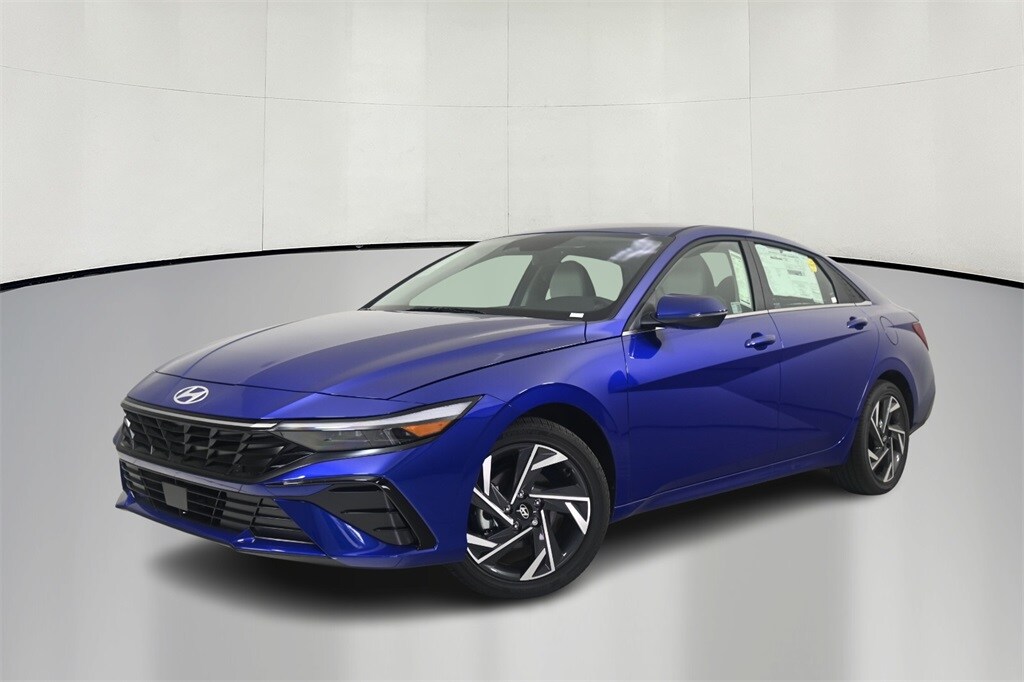 Thumbnail: 2025 Hyundai Elantra - 3