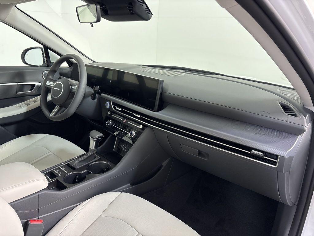 Thumbnail: 2026 Hyundai Sonata - 13