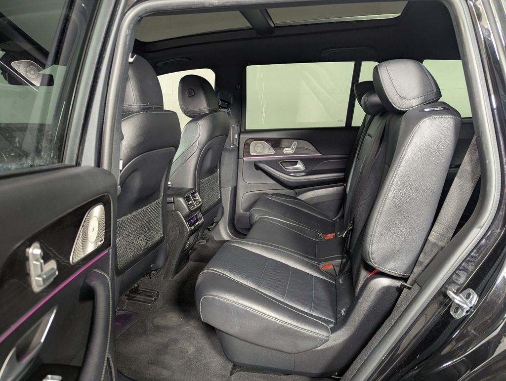 Thumbnail: 2021 Mercedes-Benz GLS - 30