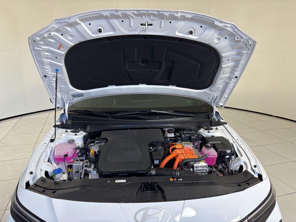 Thumbnail: 2025 Hyundai Elantra - 12