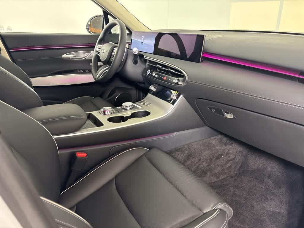 Thumbnail: 2026 Genesis GV70 - 15