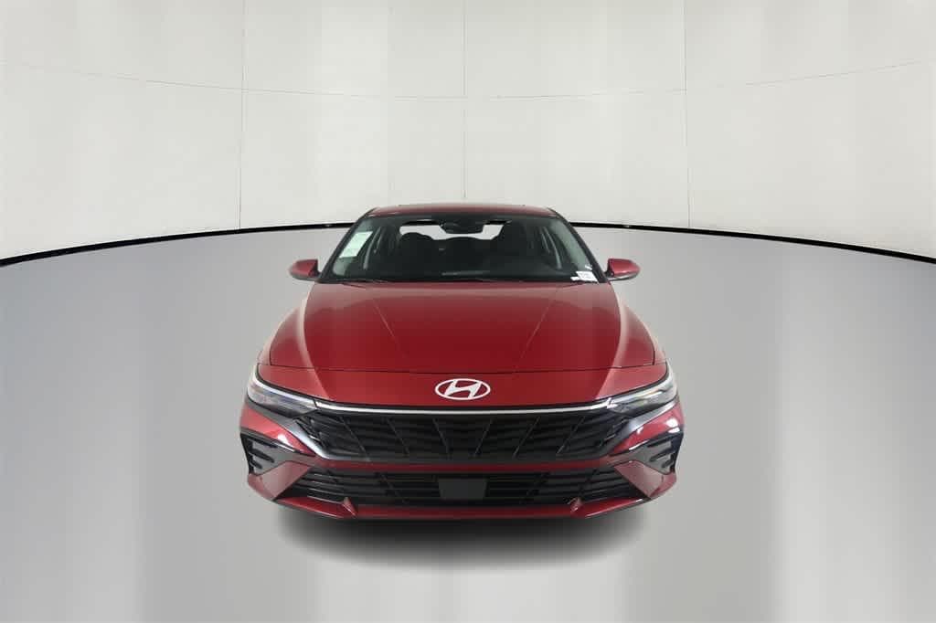 Thumbnail: 2025 Hyundai Elantra - 2