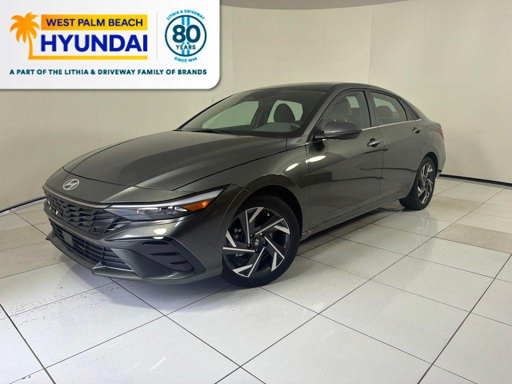 Certified 2025 Hyundai Elantra SEL Convenience Sedan