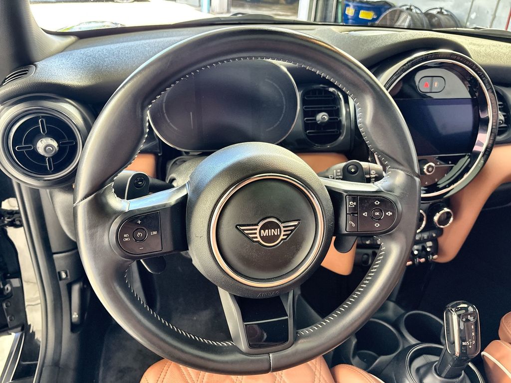 Thumbnail: 2023 MINI Cooper - 11