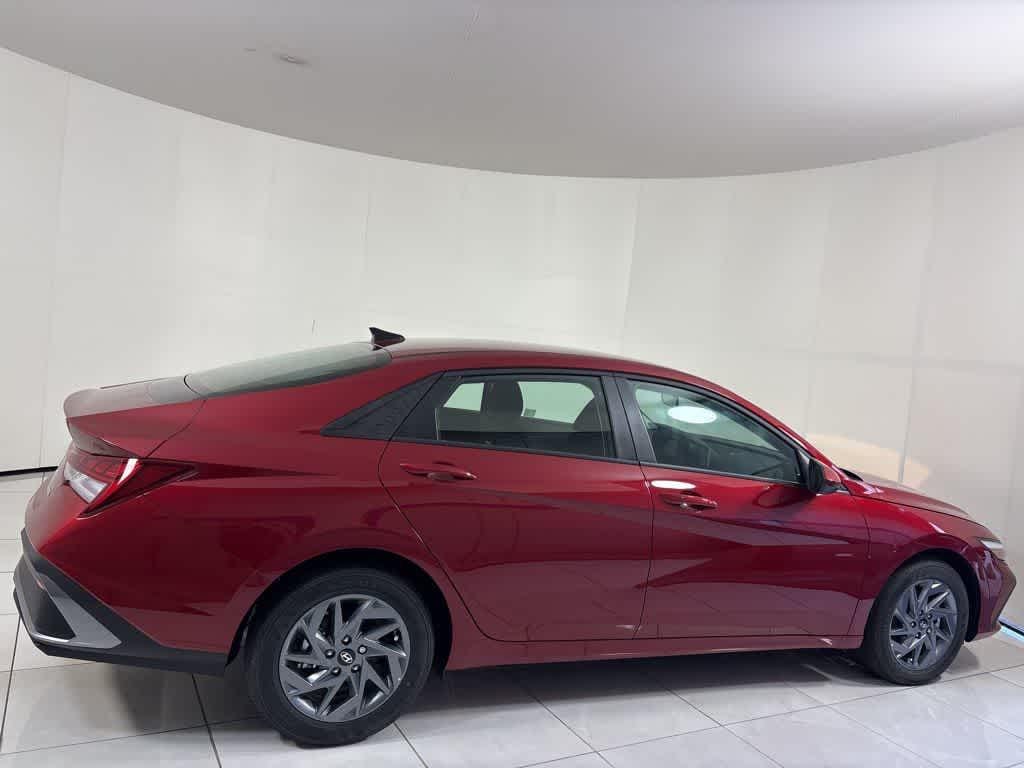Thumbnail: 2025 Hyundai Elantra - 6