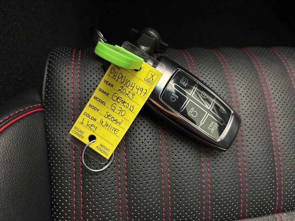 Thumbnail: 2023 Genesis G70 - 37