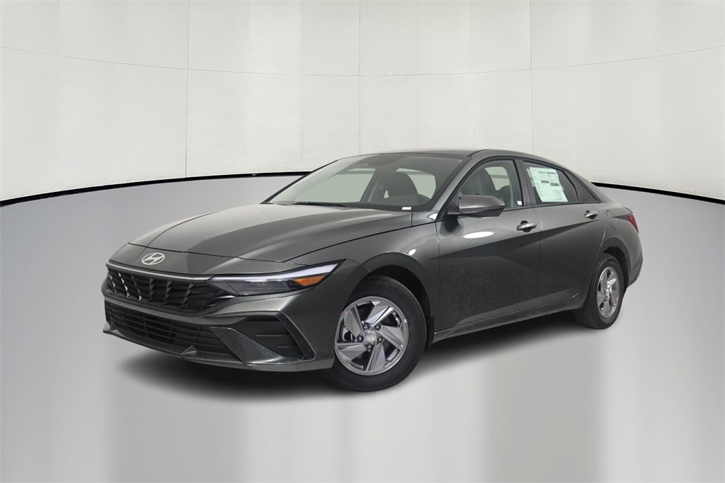 Thumbnail: 2025 Hyundai Elantra - 3