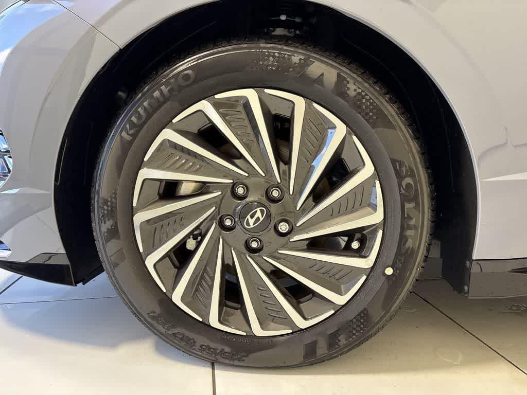 Thumbnail: 2025 Hyundai Sonata - 9