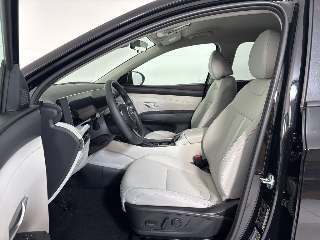 Thumbnail: 2026 Hyundai Tucson - 14