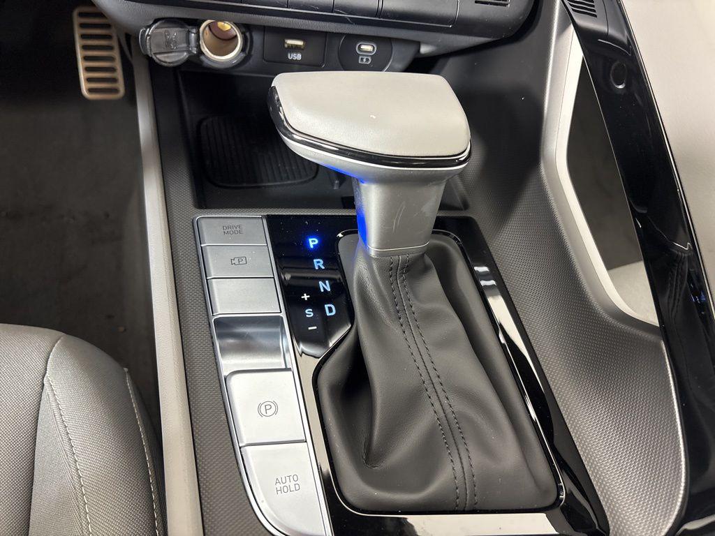 Thumbnail: 2025 Hyundai Elantra - 27