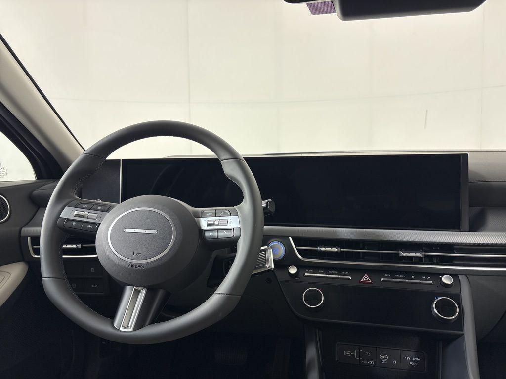 Thumbnail: 2026 Hyundai Sonata - 21