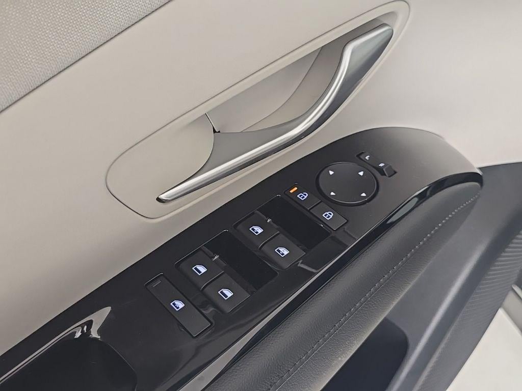 2026 Hyundai Tucson Limited - Photo 14
