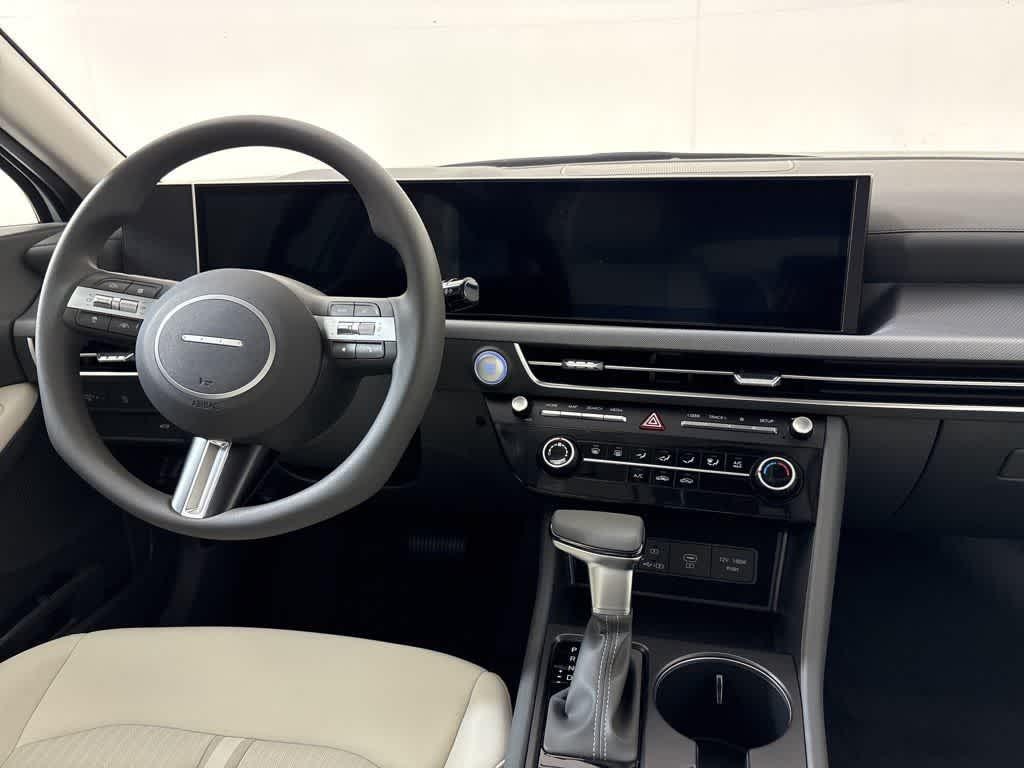 Thumbnail: 2025 Hyundai Sonata - 21