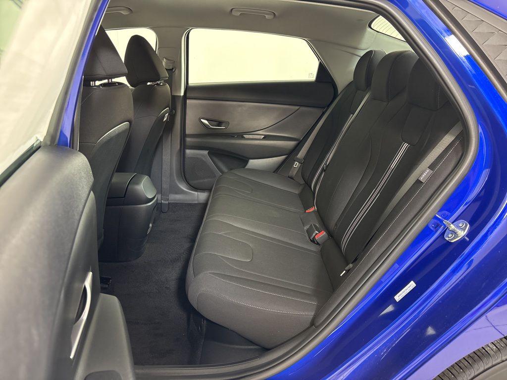 Thumbnail: 2025 Hyundai Elantra - 18