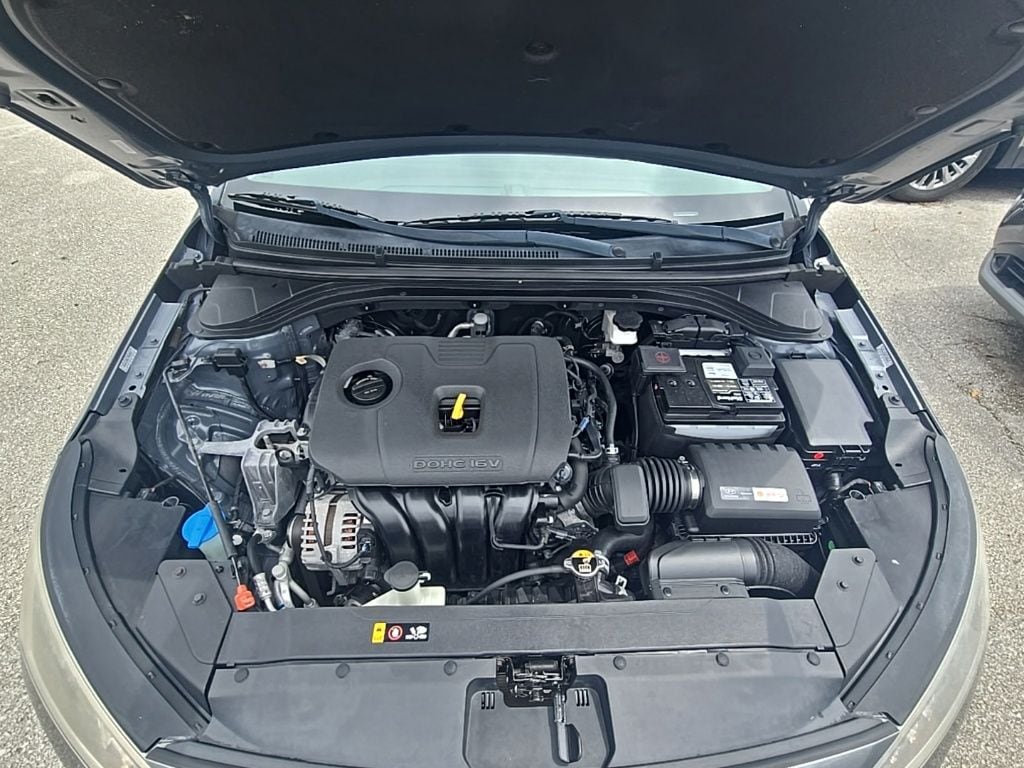 Thumbnail: 2019 Hyundai Elantra - 31
