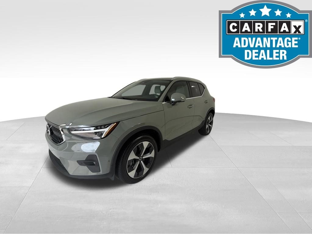 Used 2024 Volvo XC40 B5 Plus Bright Theme SUV