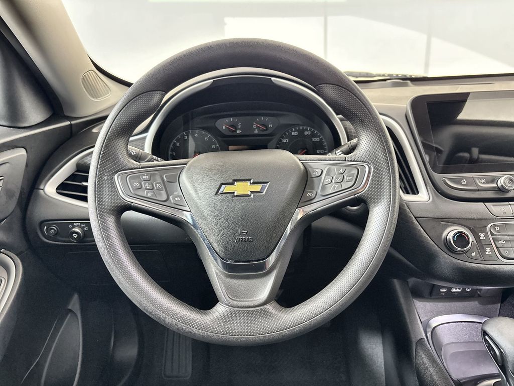 Thumbnail: 2024 Chevrolet Malibu - 11