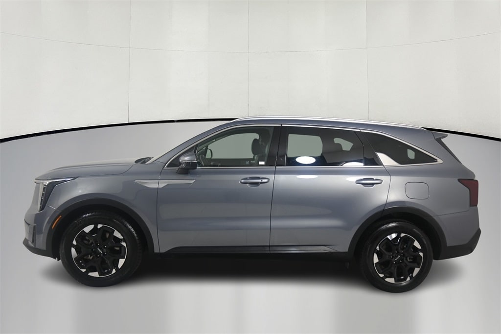 Thumbnail: 2024 Kia Sorento - 4