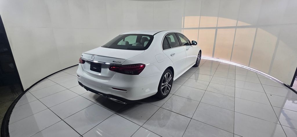 Thumbnail: 2023 Mercedes-Benz E-Class - 5