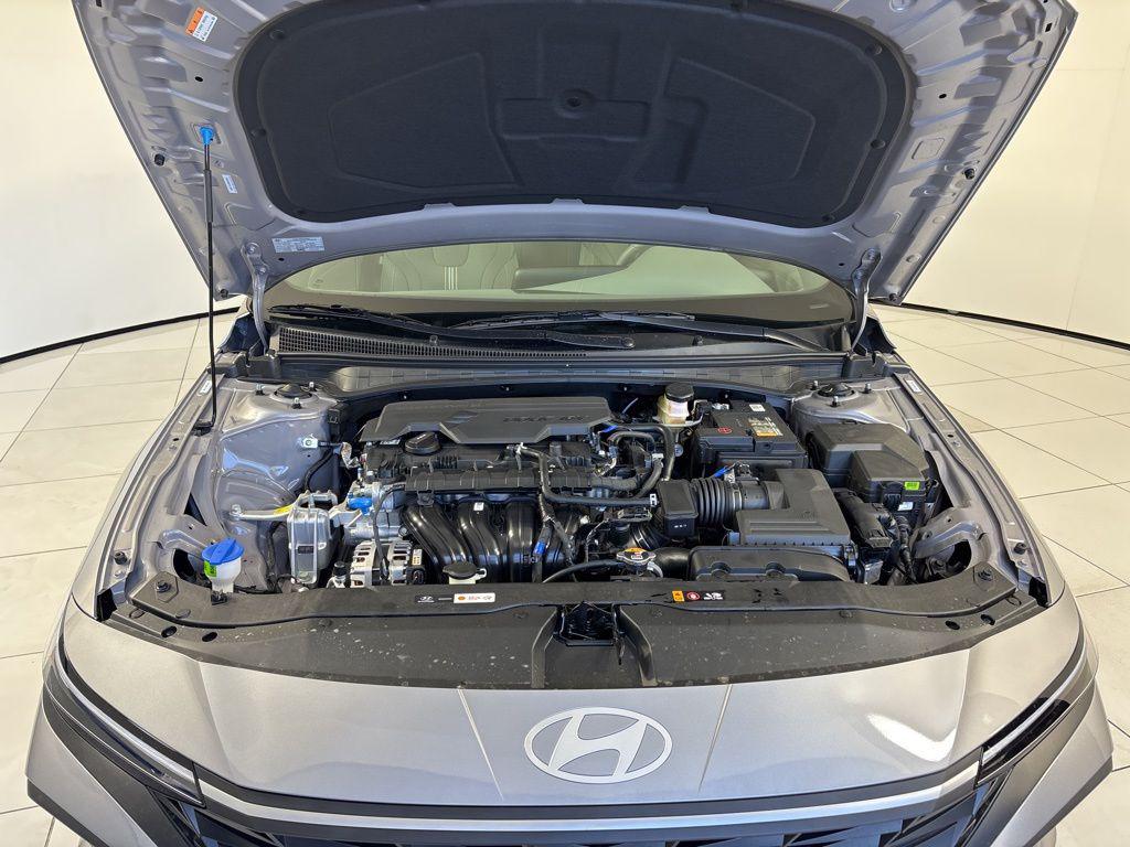 Thumbnail: 2026 Hyundai Elantra - 11