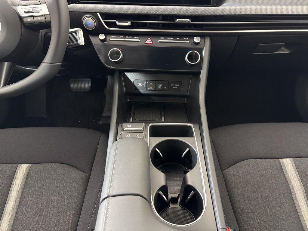 Thumbnail: 2026 Hyundai Sonata - 21