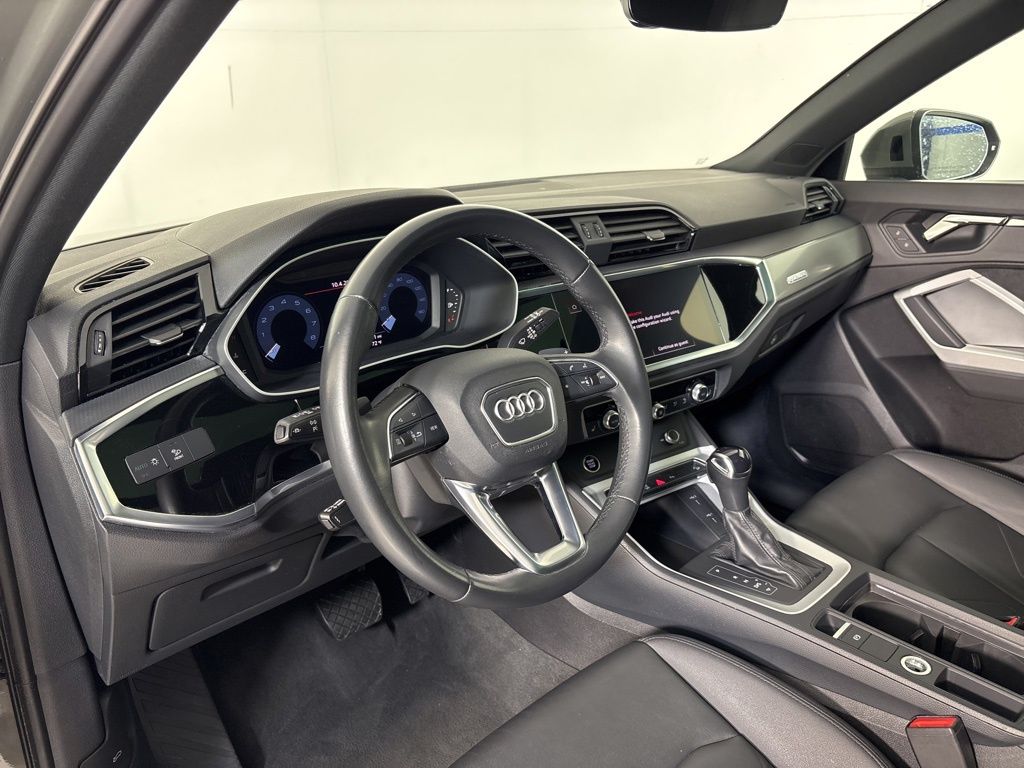 Thumbnail: 2023 Audi Q3 - 16