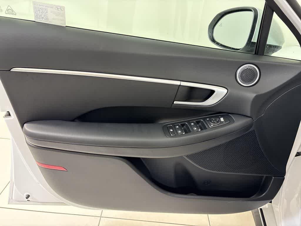 Thumbnail: 2025 Hyundai Sonata - 16