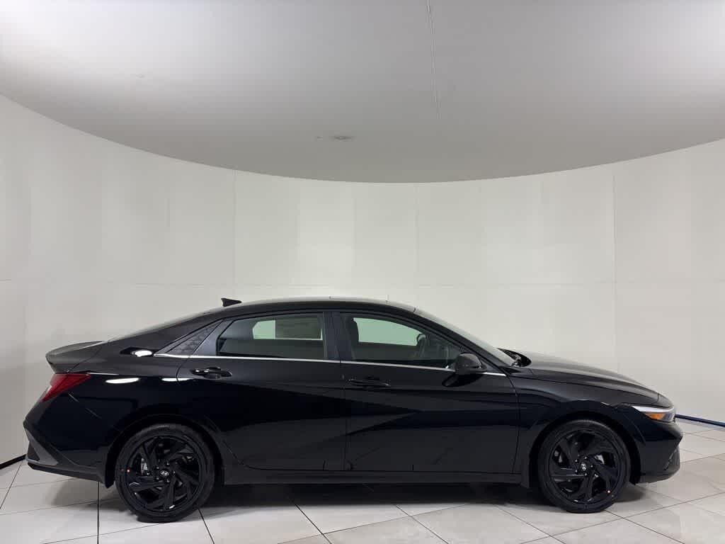 Thumbnail: 2026 Hyundai Elantra - 6